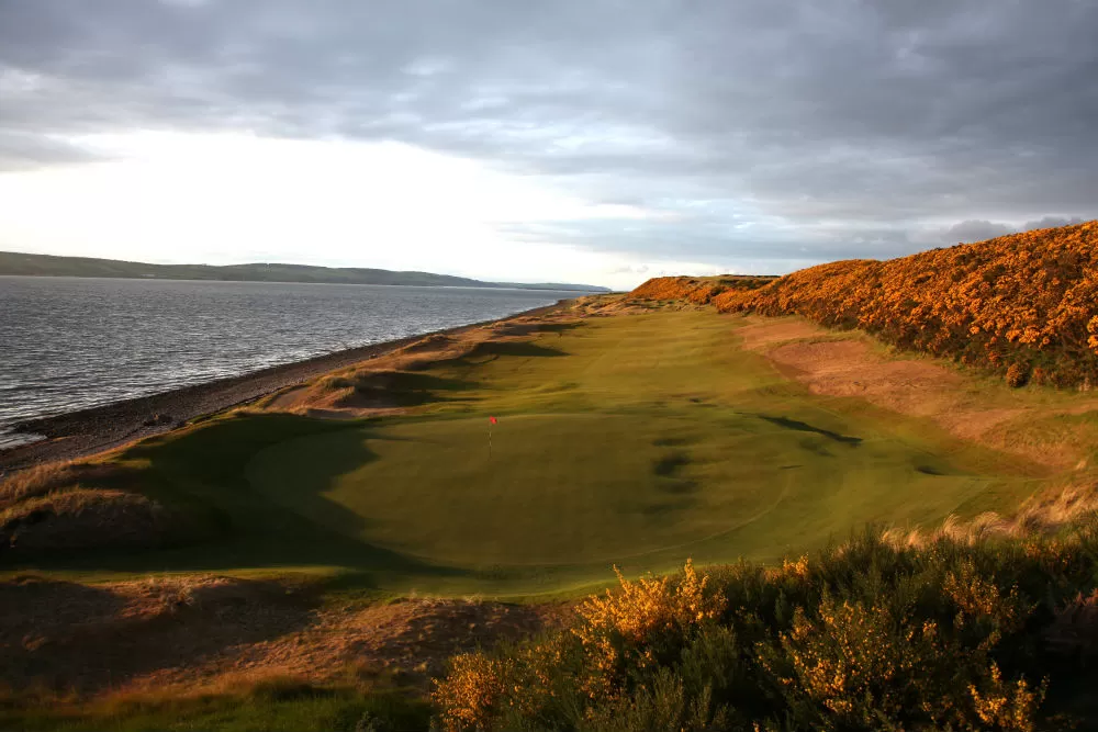 1st Hole Castle Stuart